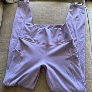 women’s XS, fabletics purple leggings with pockets
